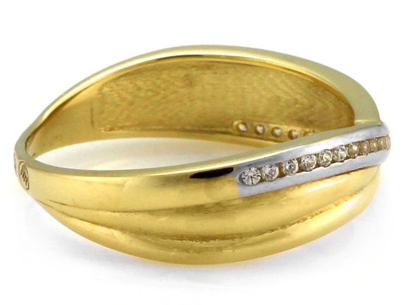 Niezwyczajny złoty pierścionek 585