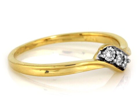 DELIKATNY ZŁOTY PIERŚCIONEK 585 BRYLANT 0.030ct - SI/H