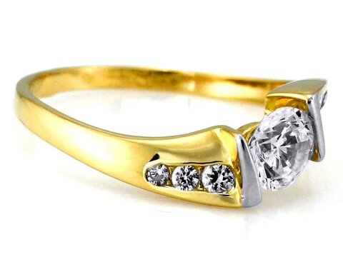Złoty pierścionek 585 klasyczny zaręczynowy 2